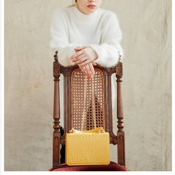 Real Leather Yellow & Gold Cross Body Mini Bag - NWOT - Picture 2 of 9